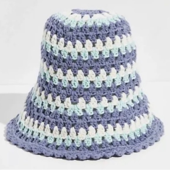 New without tags Free People 
Pixie Blue Stripe Crochet Bucket Hat
100% cotton - Picture 5 of 10